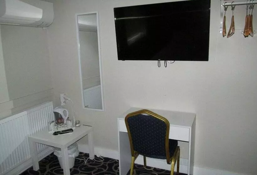 Hotelli Rooms At The Ritz Complex