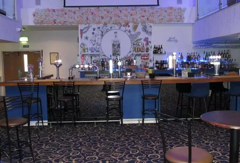 Hotelli Rooms At The Ritz Complex