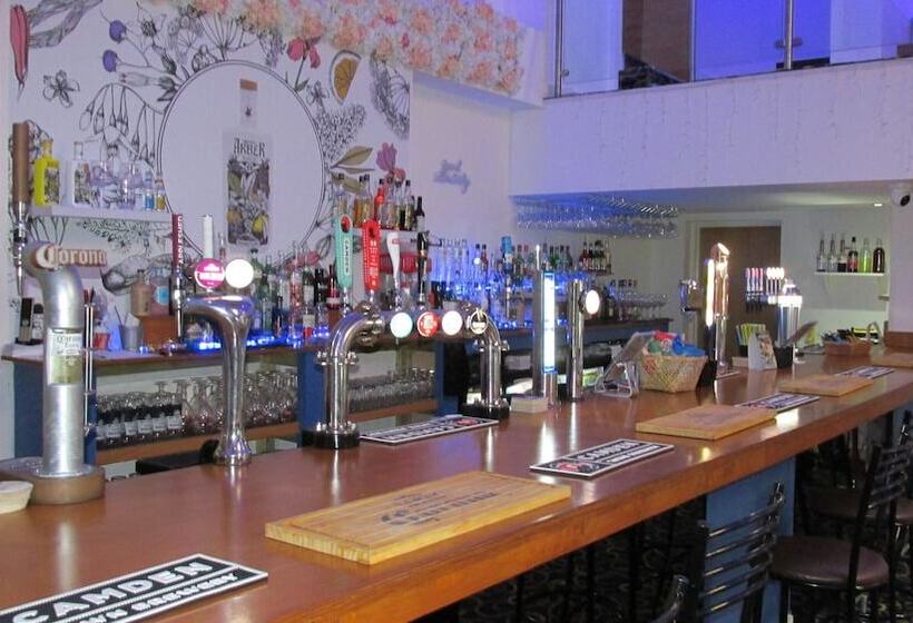 酒店 Rooms At The Ritz Complex