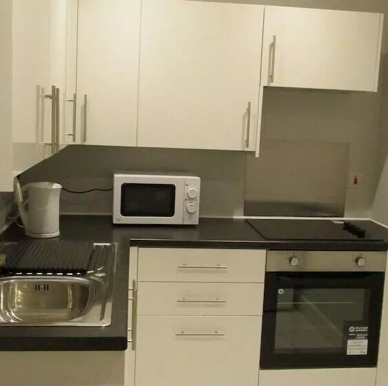 Hotelli Rooms At The Ritz Complex