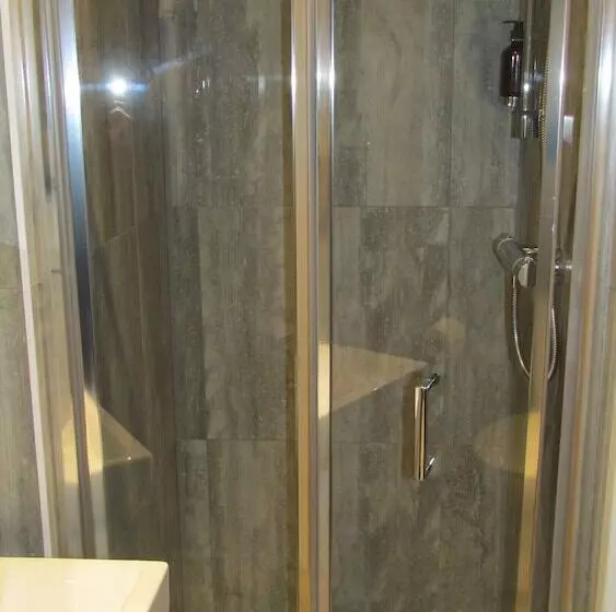 Hotelli Rooms At The Ritz Complex