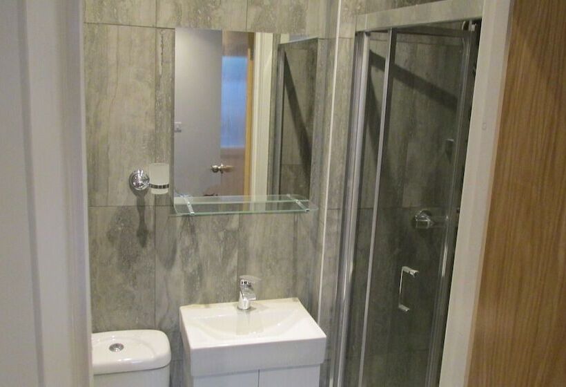 호텔 Rooms At The Ritz Complex