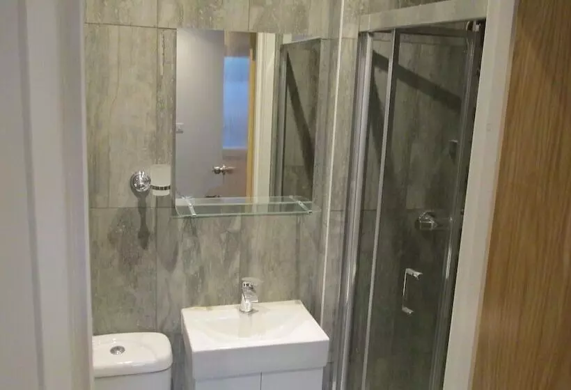 Hotelli Rooms At The Ritz Complex