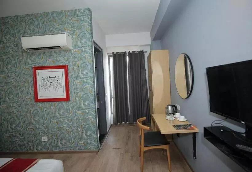 ホテル The Anvi Residency Sector 122