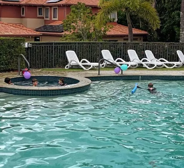 Majatalo Comfy Room Next To Bond University