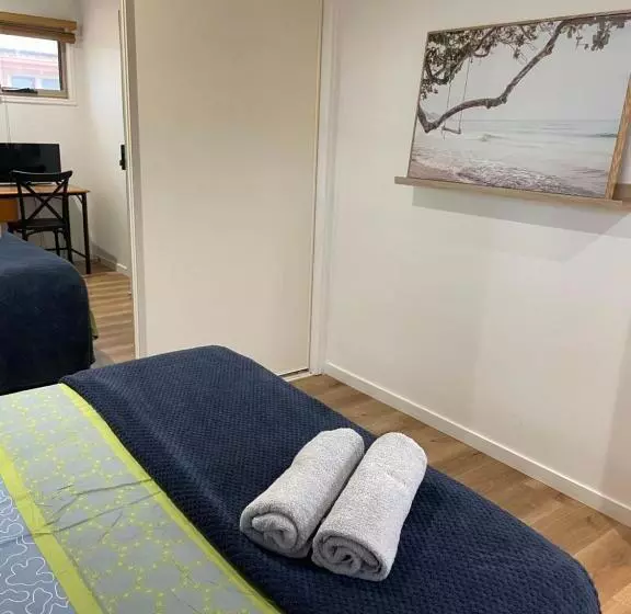 Majatalo Comfy Room Next To Bond University