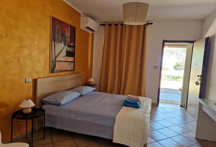 بنسيون Eteras Verrusio Art