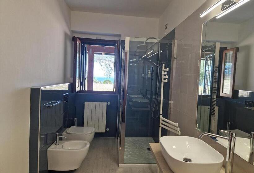 بنسيون Eteras Verrusio Art