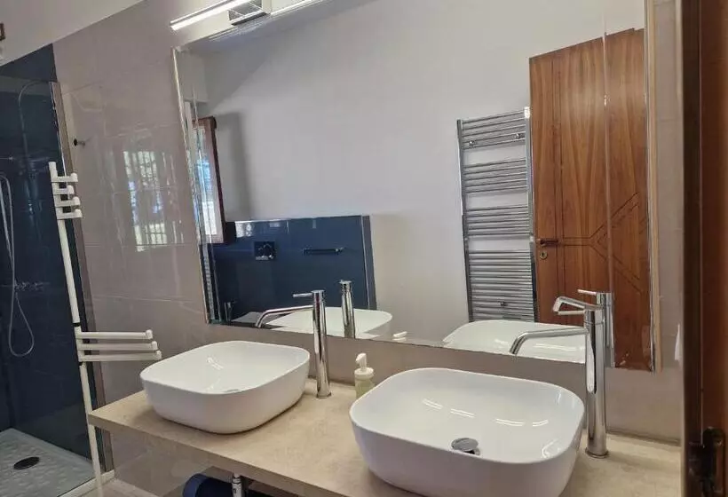 Majatalo Eteras Verrusio Art