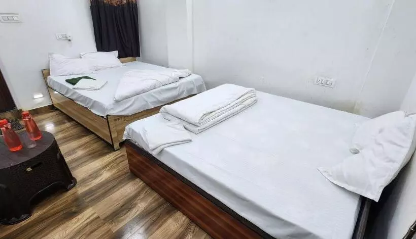 Pension Pitambara Dham