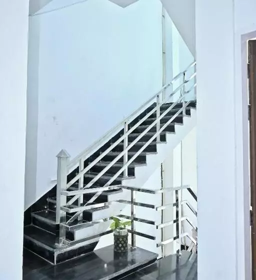 Pension Pitambara Dham