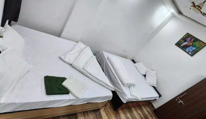 Pension Pitambara Dham