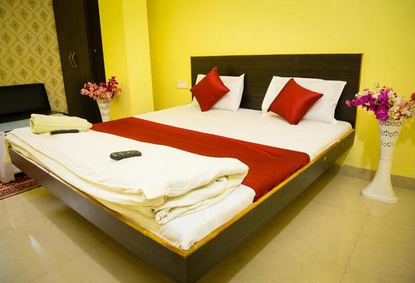 Курорт Shubh Parisar