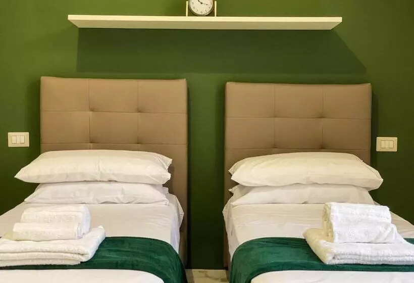 تختخواب و صبحانه Louma Rooms