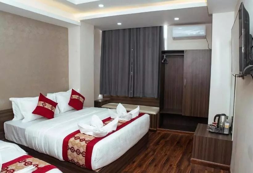 هتل Kusum Airport