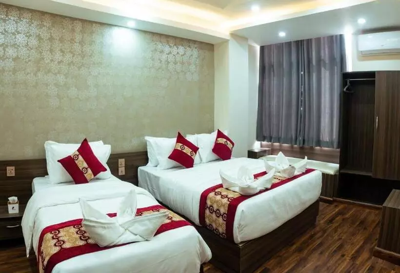 هتل Kusum Airport