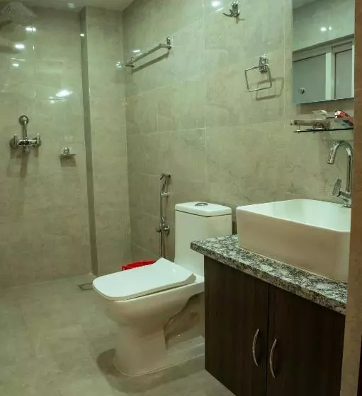 هتل Kusum Airport