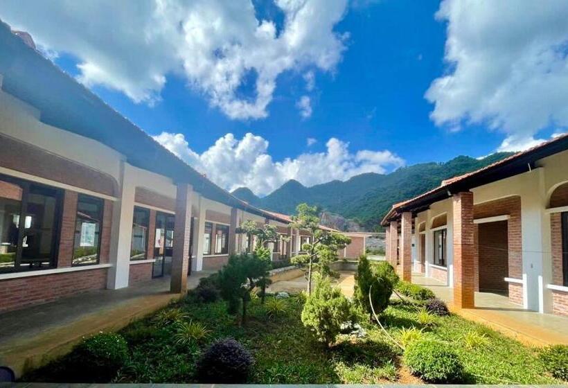 هتل Mộc Châu Mountain Retreat