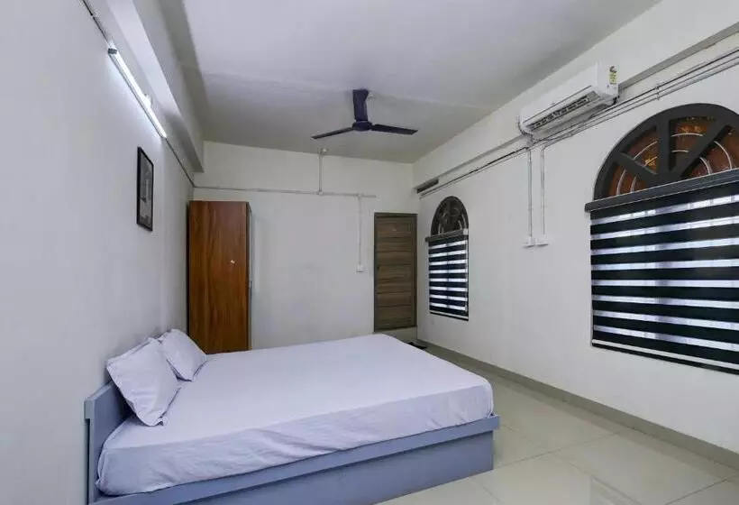 Hotelli A One Residency