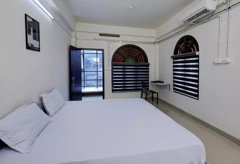Hotelli A One Residency