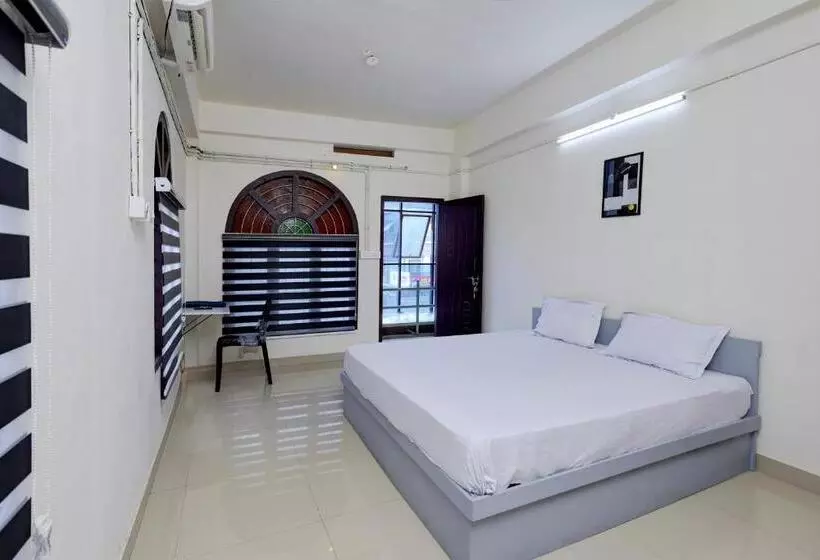 Hotelli A One Residency
