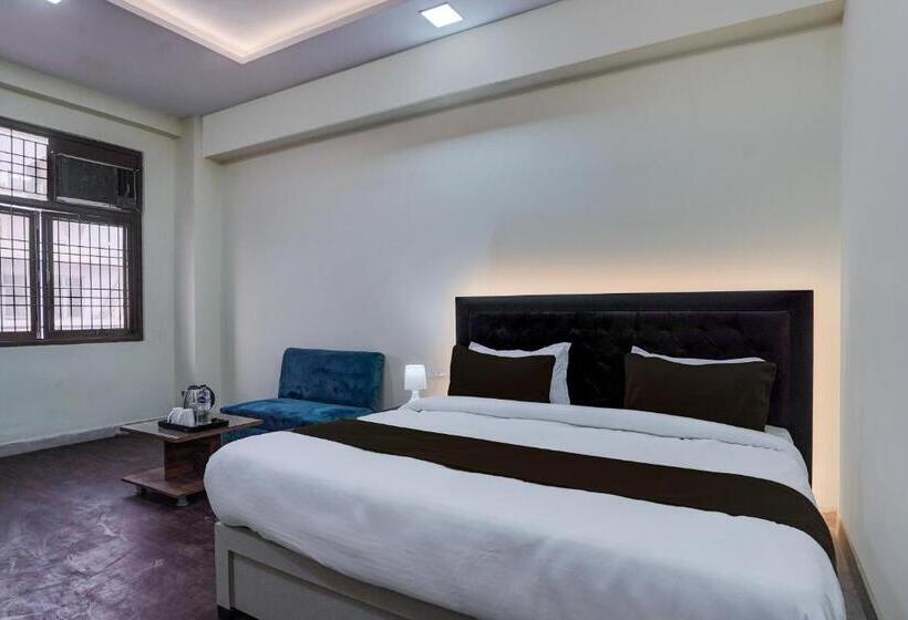 Hotel Oyo Shree Hari Palace