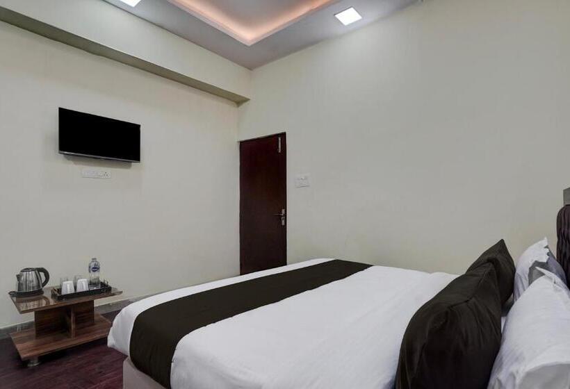 Hotel Oyo Shree Hari Palace