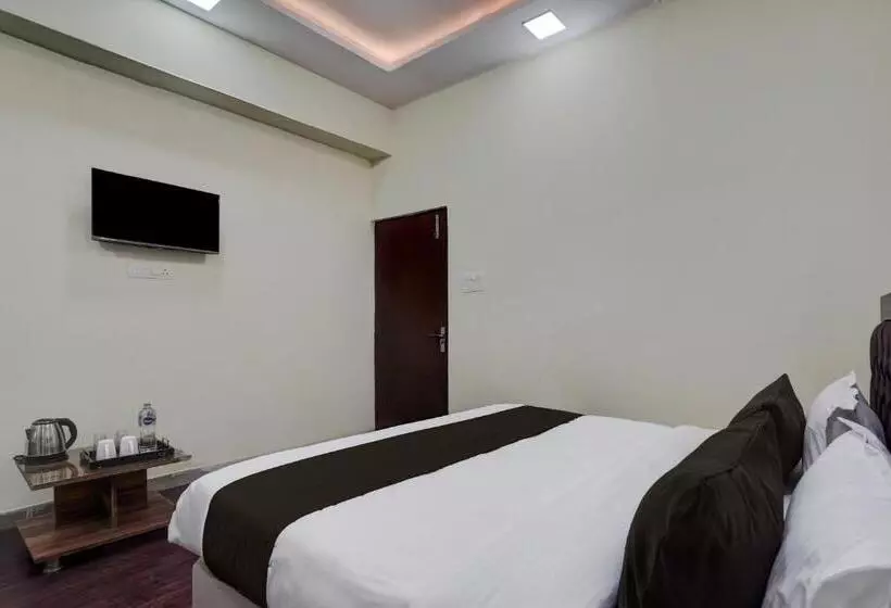Hotelli Oyo Shree Hari Palace