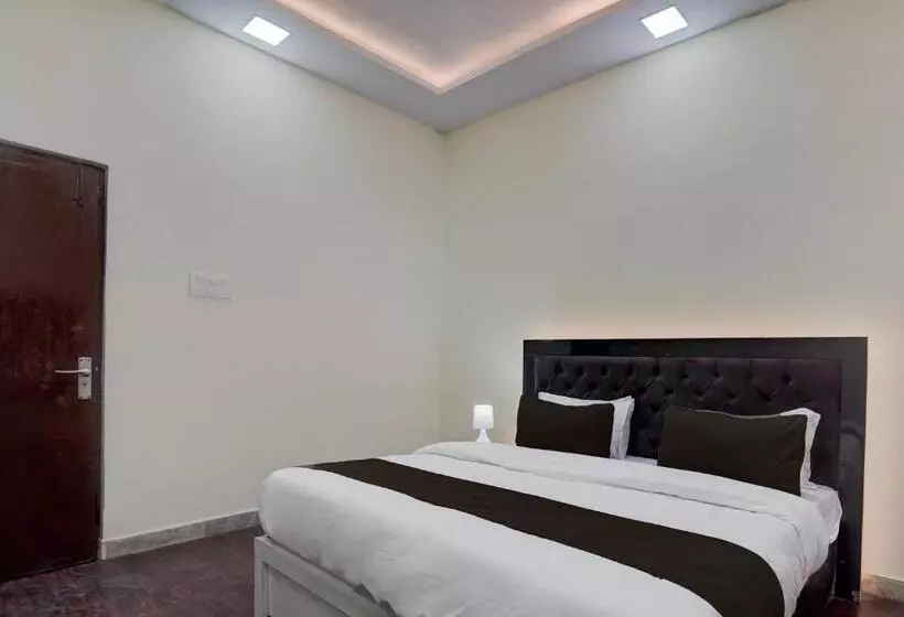 Hotelli Oyo Shree Hari Palace