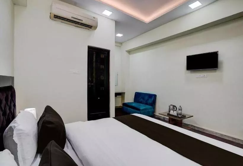 Hotelli Oyo Shree Hari Palace