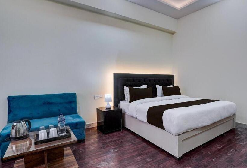 Hotel Oyo Shree Hari Palace