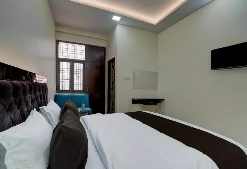 Hotelli Oyo Shree Hari Palace