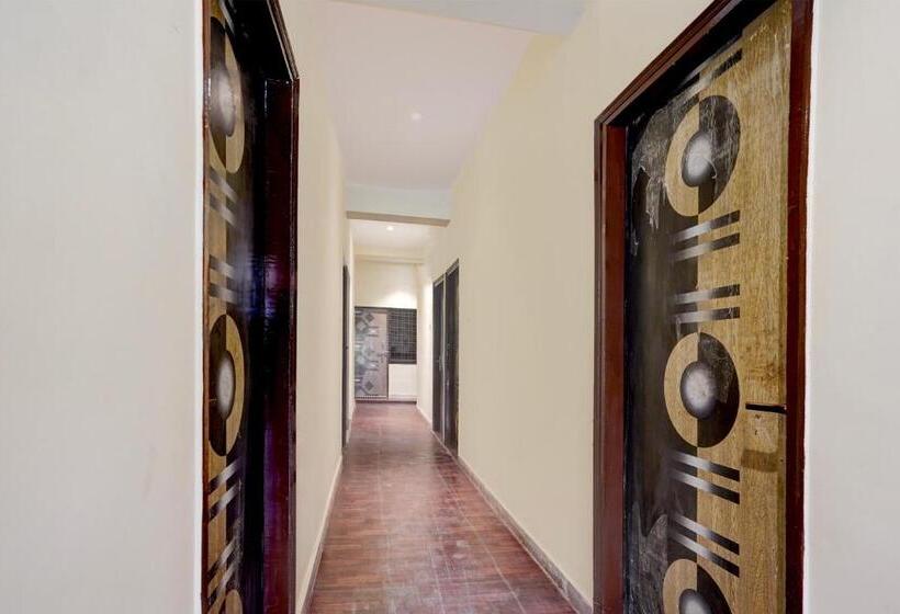 Hotel Oyo Shree Hari Palace