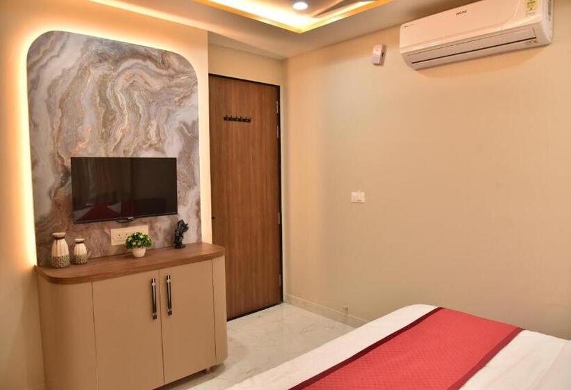 בית מלון כפרי Shree Krishna