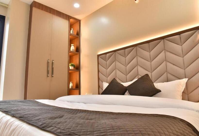 בית מלון כפרי Shree Krishna