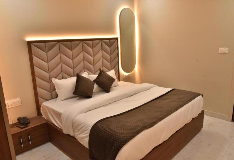 בית מלון כפרי Shree Krishna