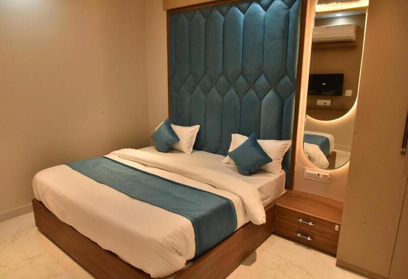 בית מלון כפרי Shree Krishna