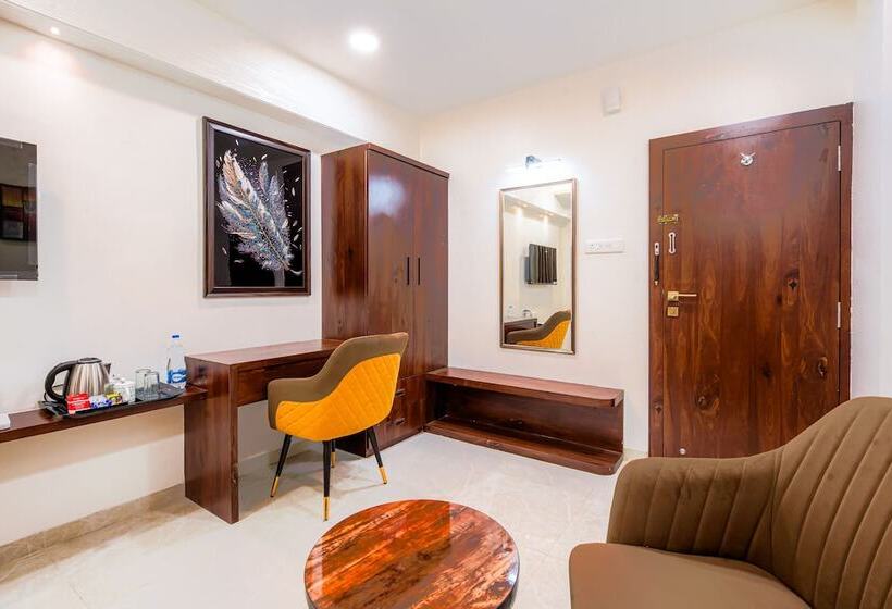 فندق Treebo A1 Residency, Hingna T Point