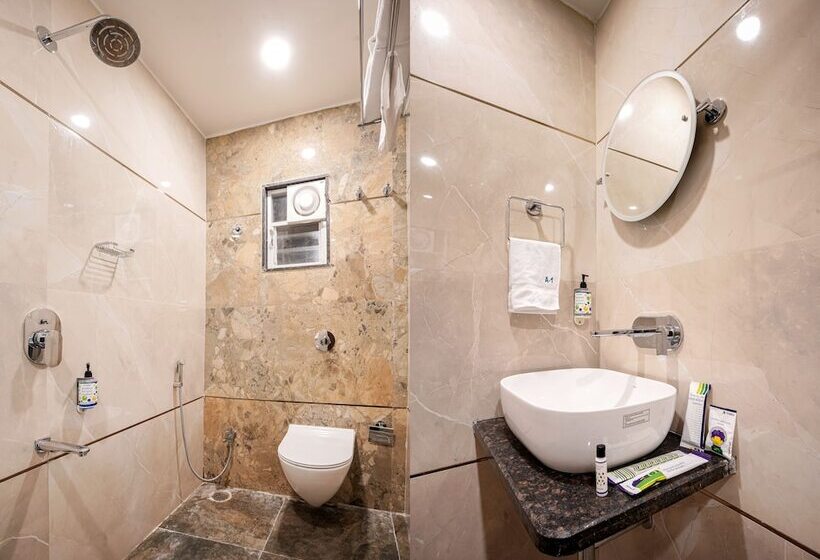 فندق Treebo A1 Residency, Hingna T Point