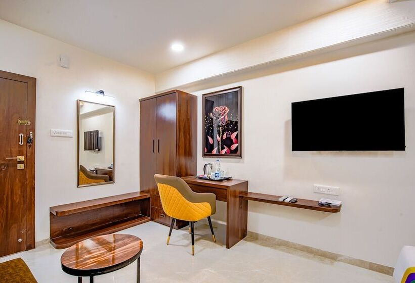 فندق Treebo A1 Residency, Hingna T Point