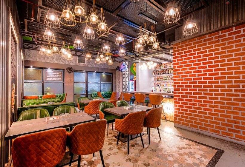 فندق Treebo A1 Residency, Hingna T Point