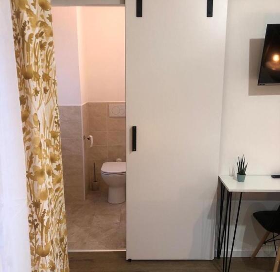 پانسیون Affittacamere A Casa Di Serena