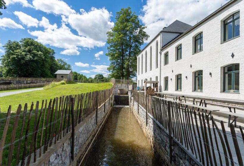 بنسيون Domaine St Roch