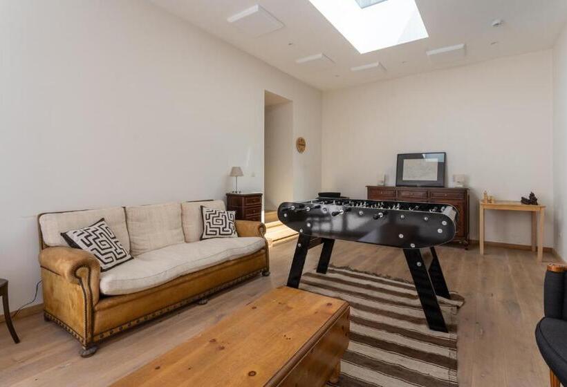 بنسيون Domaine St Roch