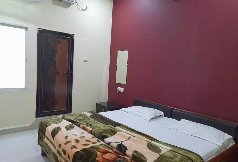 ペンション Gajanan Guest House