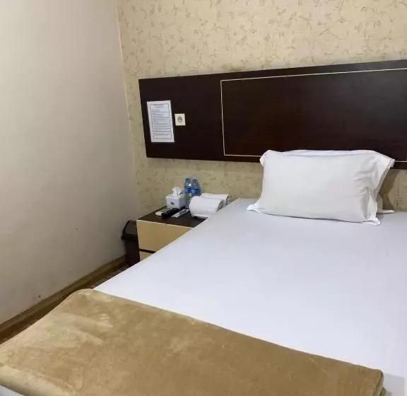 ペンション Luna Guest House