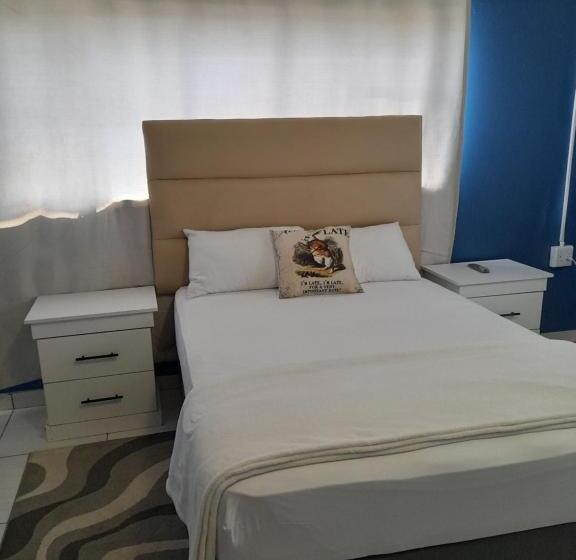 Pension Master Palace Guest House Randfontien