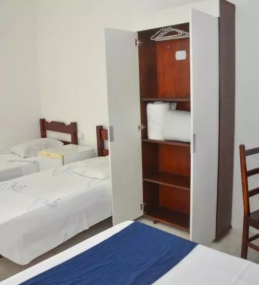 Apartamento No Centro De Caraguatatuba Para 4 Até Pessoas