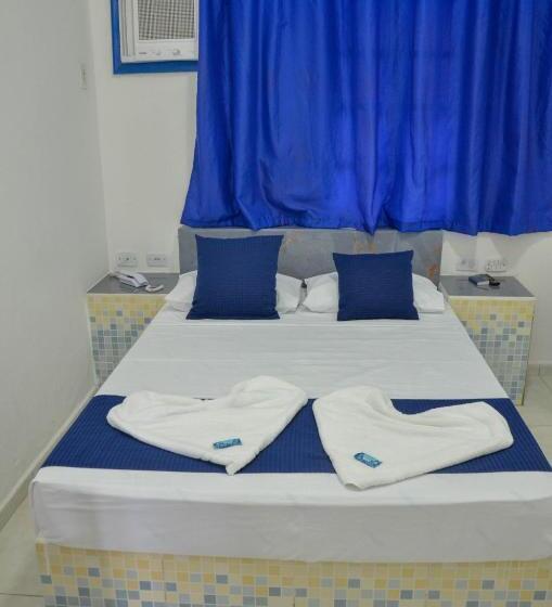 Apartamento No Centro De Caraguatatuba Para 4 Até Pessoas