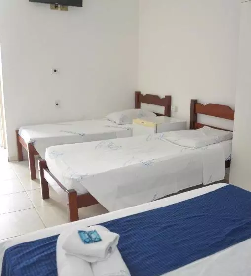 Apartamento No Centro De Caraguatatuba Para 4 Até Pessoas